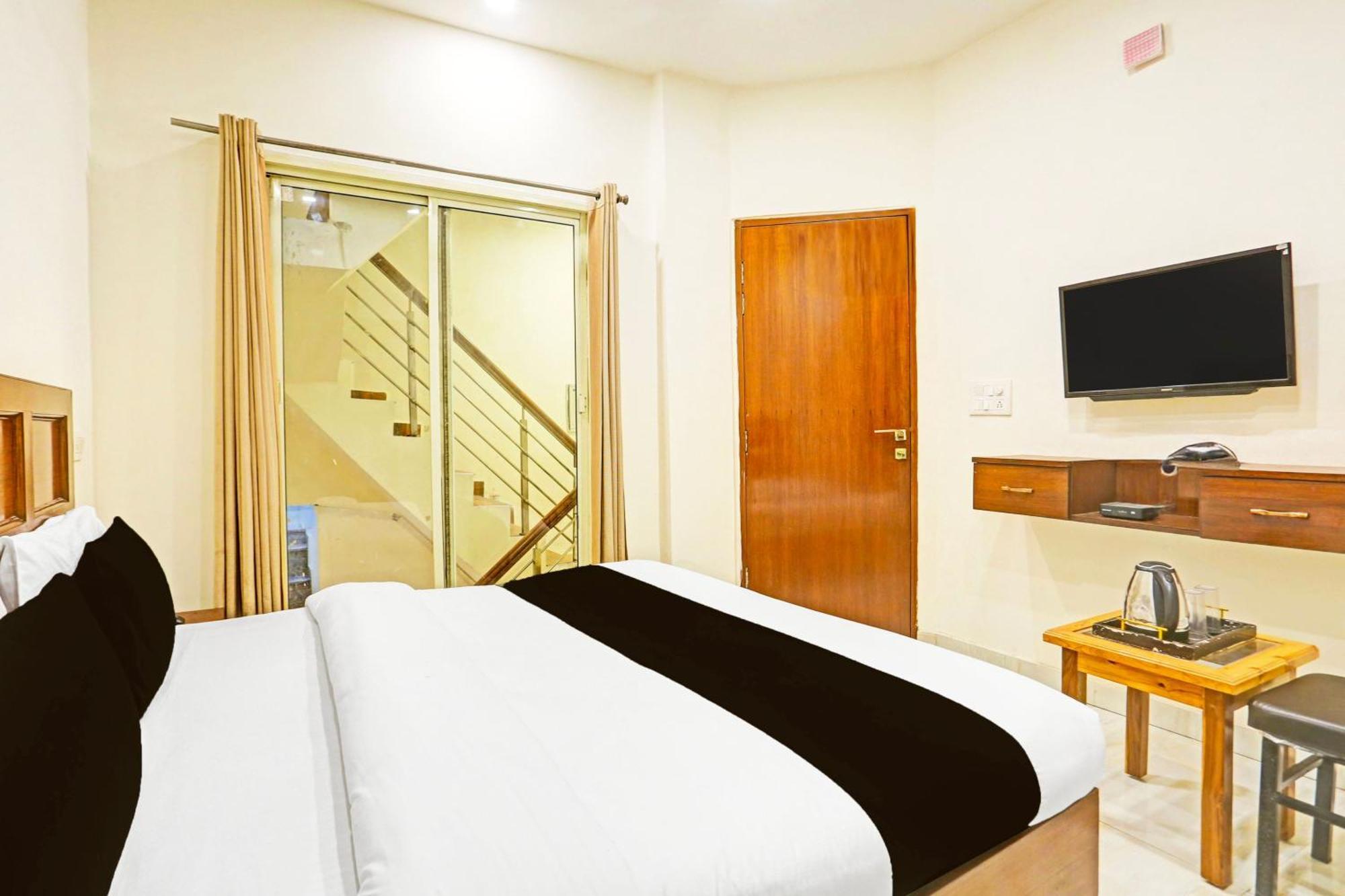 Manyavar hotel Csandígarh Kültér fotó