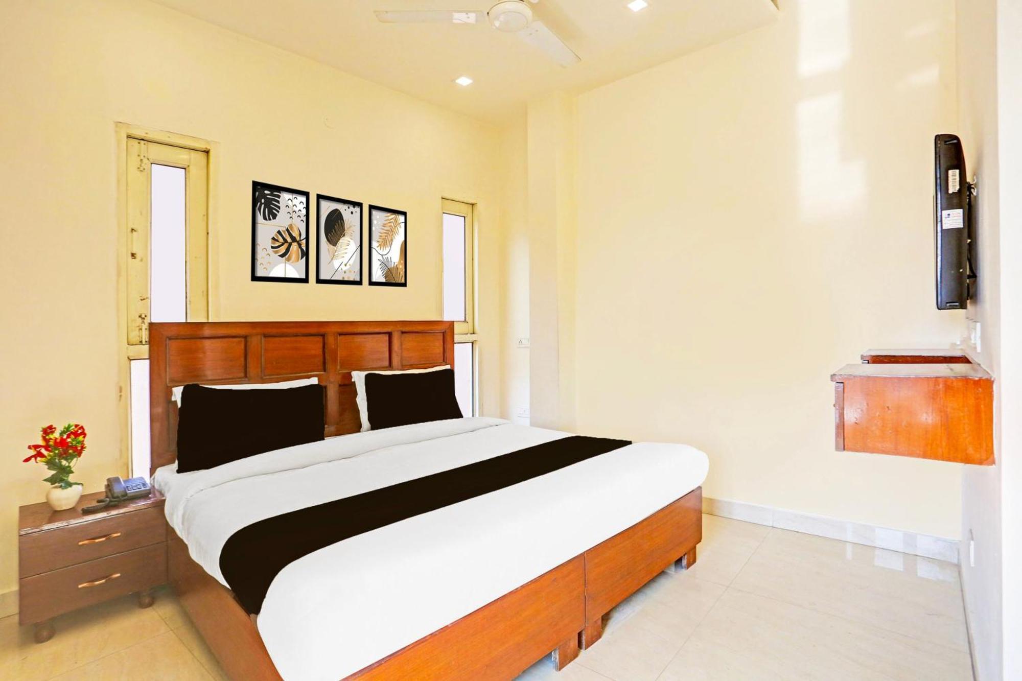 Manyavar hotel Csandígarh Kültér fotó